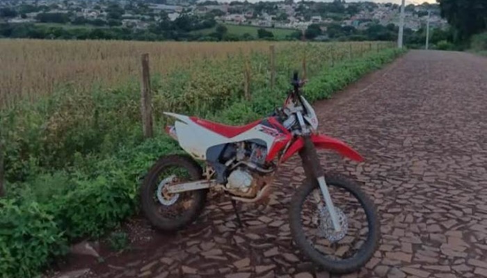 Catanduvas - Motocicleta é furtada de residência na Avenida dos Pioneiros